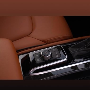 Nissan Petrol-Bab al madina bus & car rental