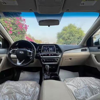 Luxury cars-Bab al madina bus & car rental