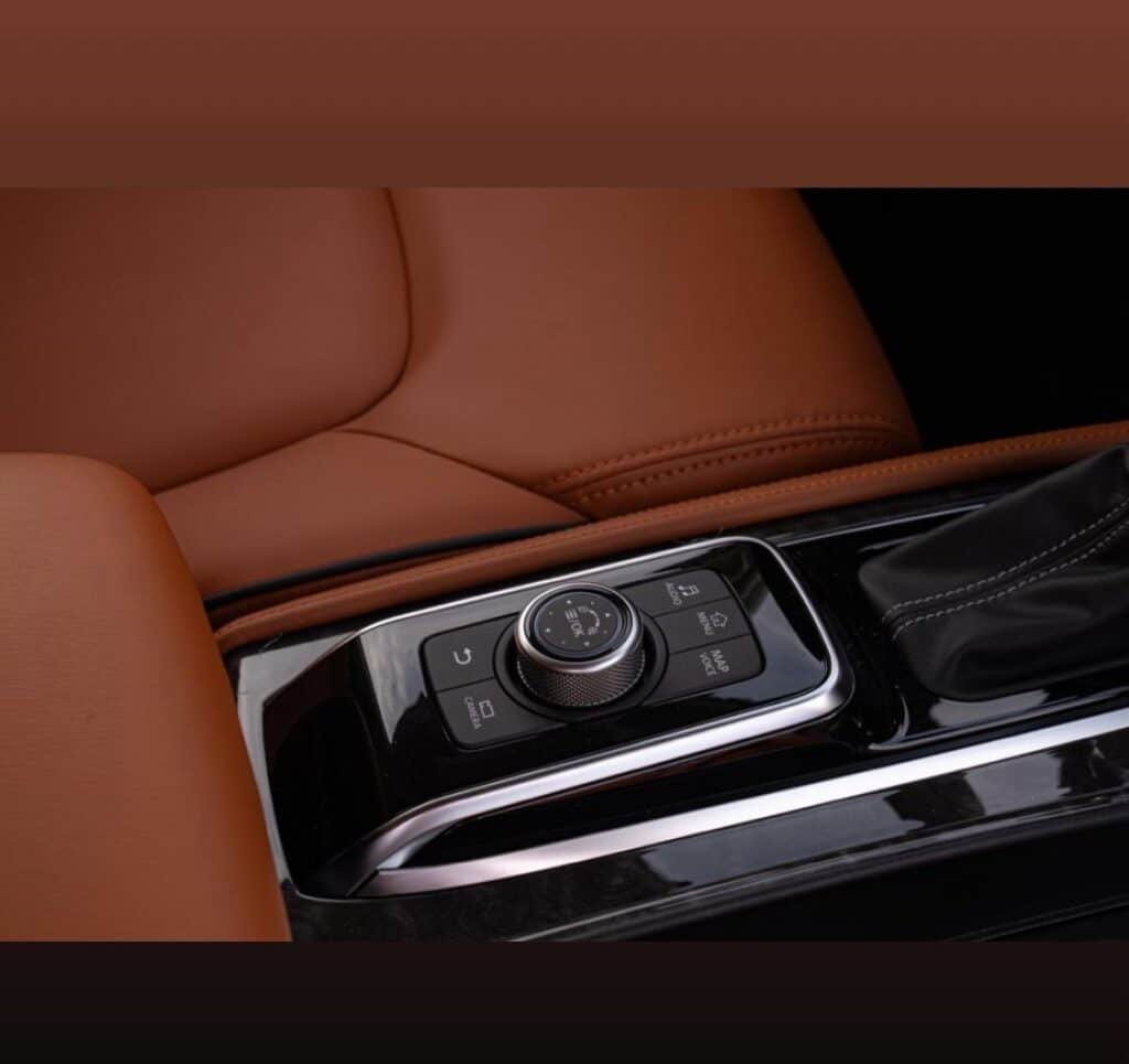 Nissan Petrol-Bab al madina bus & car rental